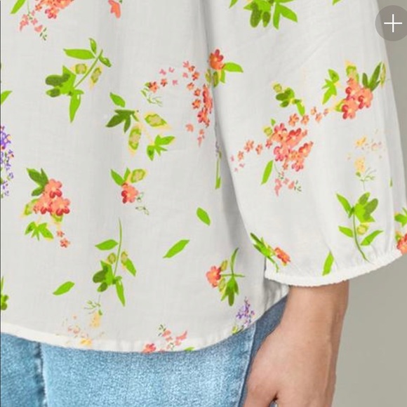 Romantic Floral sleeveless blouse (sz 18) - Picture 5 of 7